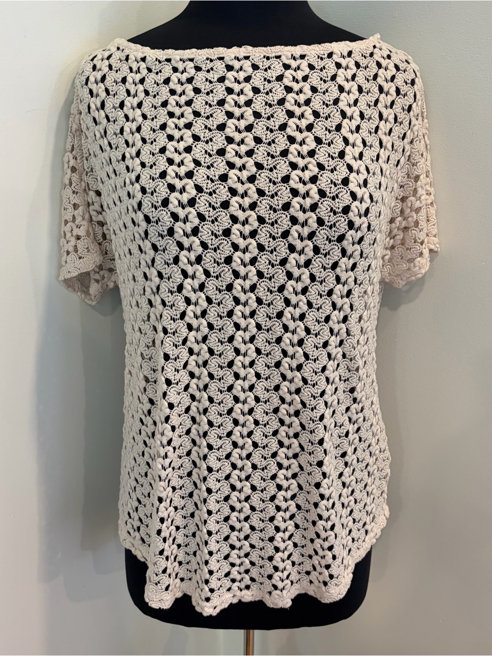 Crochet knit Short-Sleeve Top in Cream small